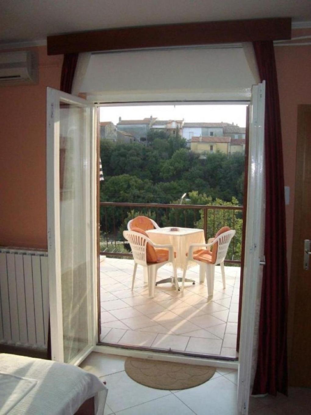 Apartment Marie Omisalj Ngoại thất bức ảnh